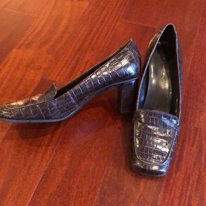 Brown Bandolino heels great condition womens shoes